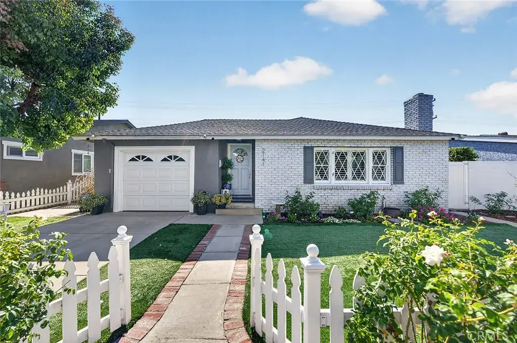 2141 Snowden, Long Beach, CA 90815 - #1