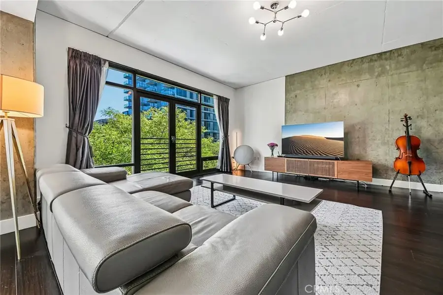 1111 S Grand Avenue #515, Los Angeles, CA 90015 - #2