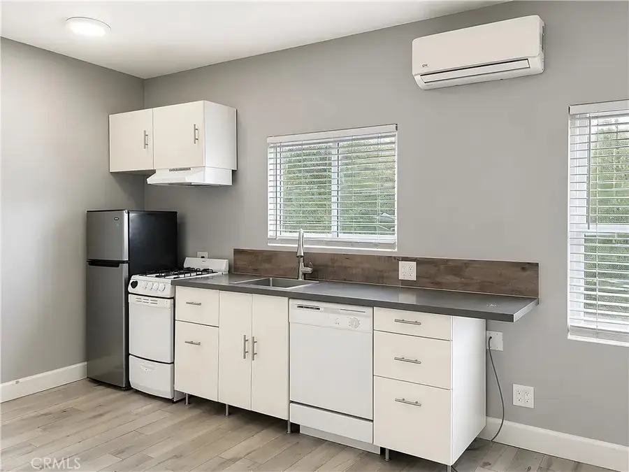 635 Elm Avenue #7, Long Beach, CA 90802 - #3