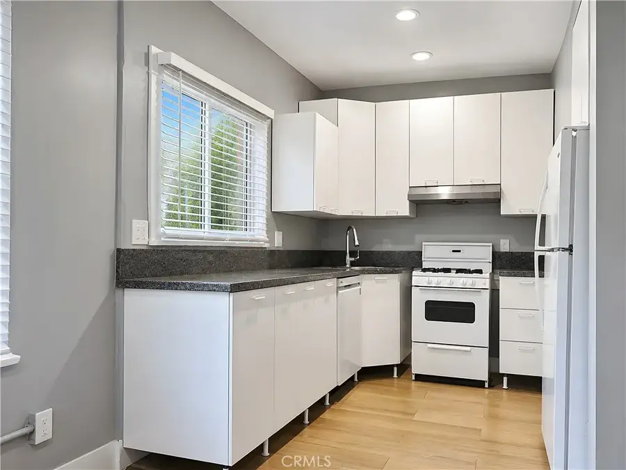 635 Elm Avenue #10, Long Beach, CA 90802 - #2