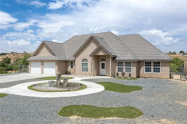18166 Bangor, Hesperia, CA 92345