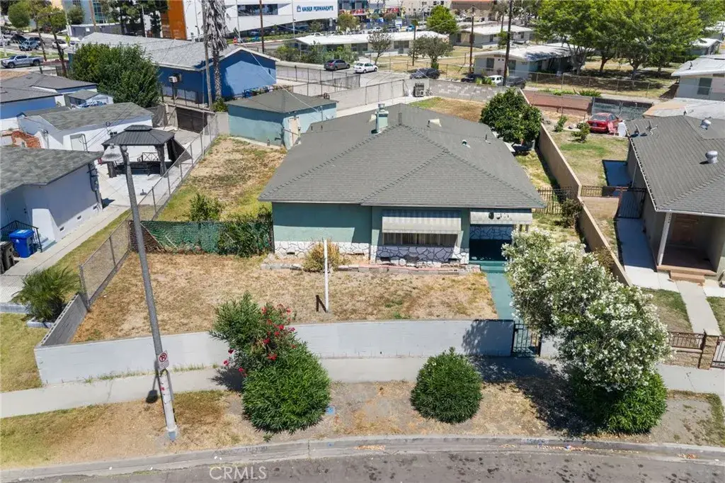 10400 Mary Avenue, Los Angeles, CA 90002 - #1