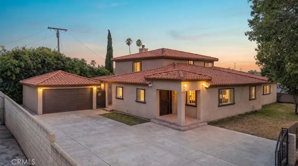 1042 W Mcfadden Avenue, Santa Ana, CA 92707 - #1