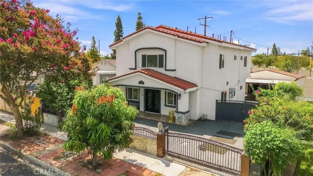 12122 207th, Lakewood, CA 90715 - #1