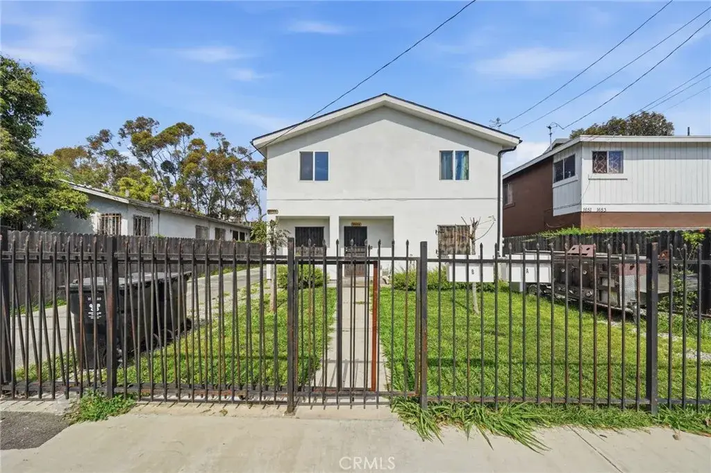 1645 E 117th Street, Los Angeles, CA 90059 - #1