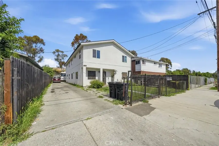 1645 E 117th Street, Los Angeles, CA 90059 - #3