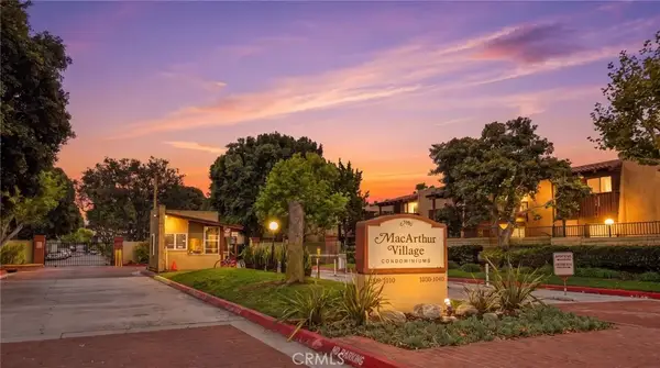 1000 W Macarthur Boulevard #54, Santa Ana, CA 92707