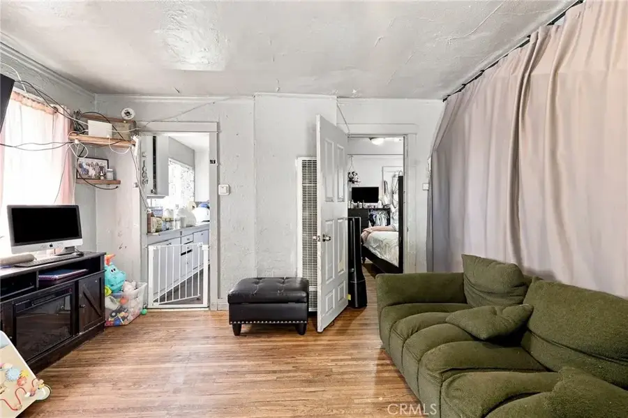 3773 S La Salle Avenue, Los Angeles, CA 90018 - #3