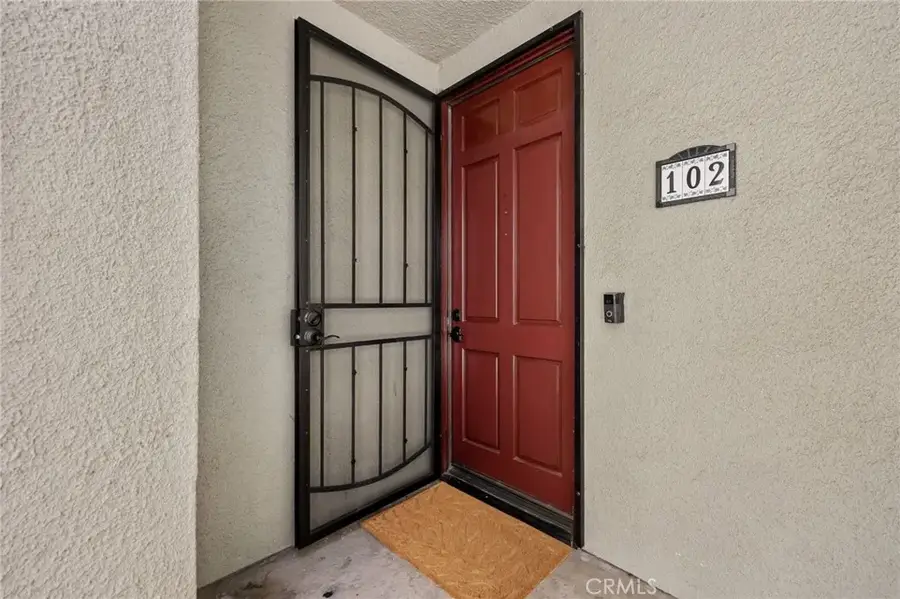 17702 Sergio Circle #102, Huntington Beach, CA 92647 - #2