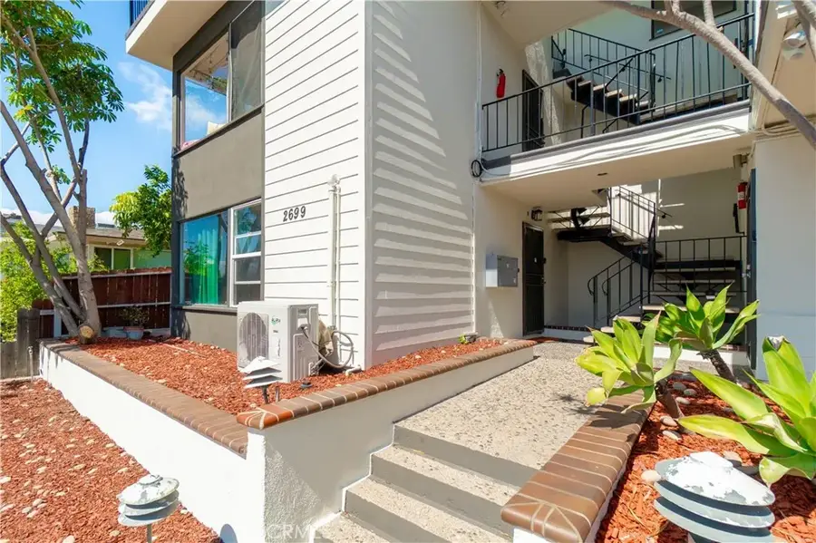 2699 E 20th, Signal Hill, CA 90755 - #3