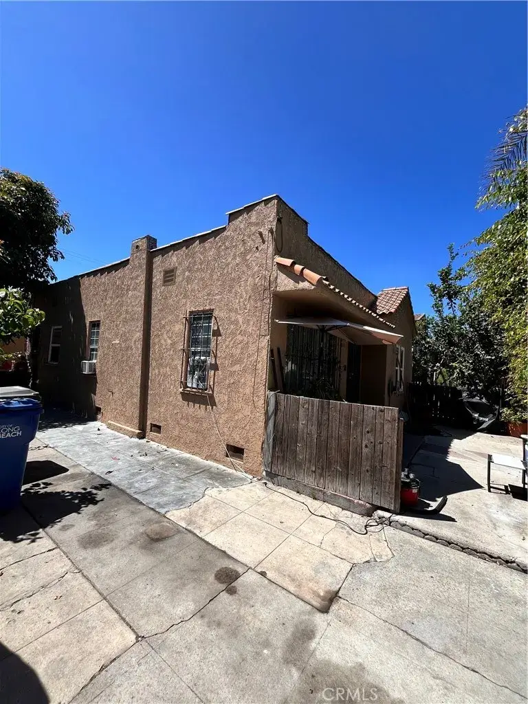 1634 W Parade, Long Beach, CA 90810 - #3