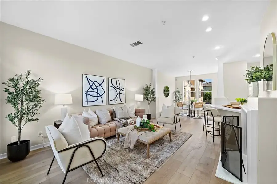 551 W Summerfield, Anaheim, CA 92802 - #2