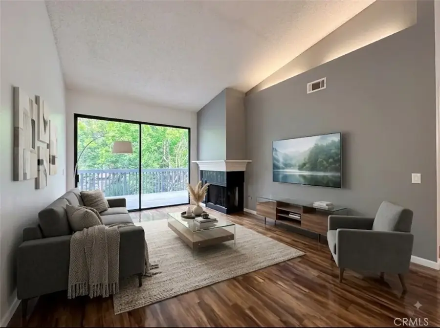 2542 W Macarthur, Santa Ana, CA 92704 - #2