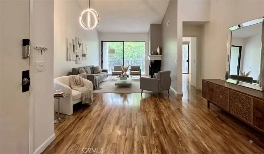 2542 W Macarthur, Santa Ana, CA 92704 - #3