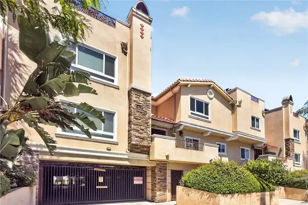 12645 Oxnard #9, Los Angeles, CA 91606