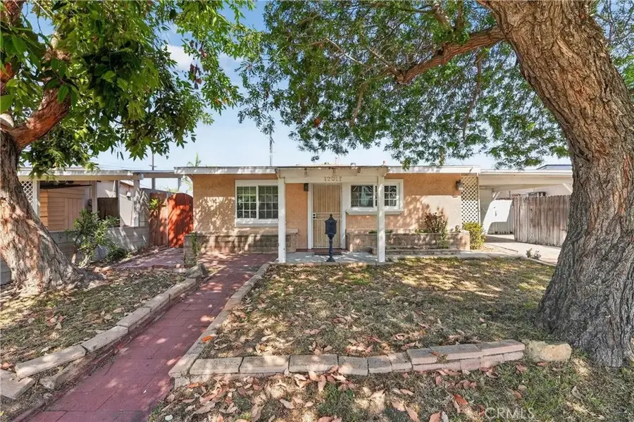 12017 208th, Lakewood, CA 90715 - #3