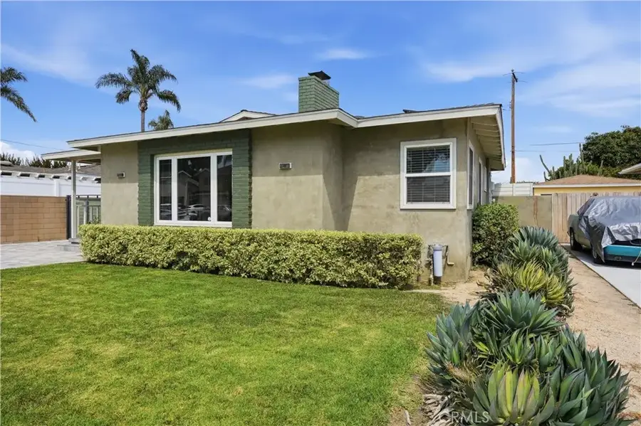 2215 N Spurgeon, Santa Ana, CA 92706 - #3