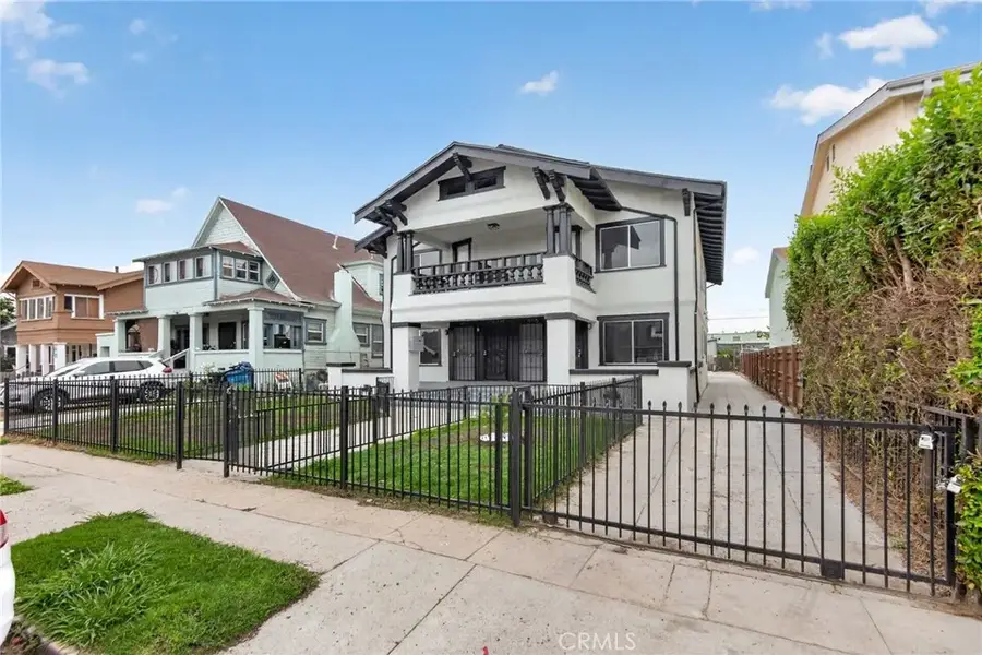 611 W 46th, Los Angeles, CA 90037 - #2
