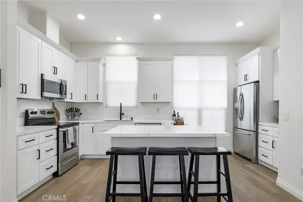 8017 E Naples, Anaheim, CA 92808