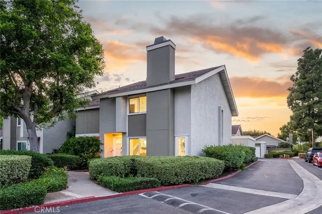 10 Goldenbush, Irvine, CA 92604 - #1