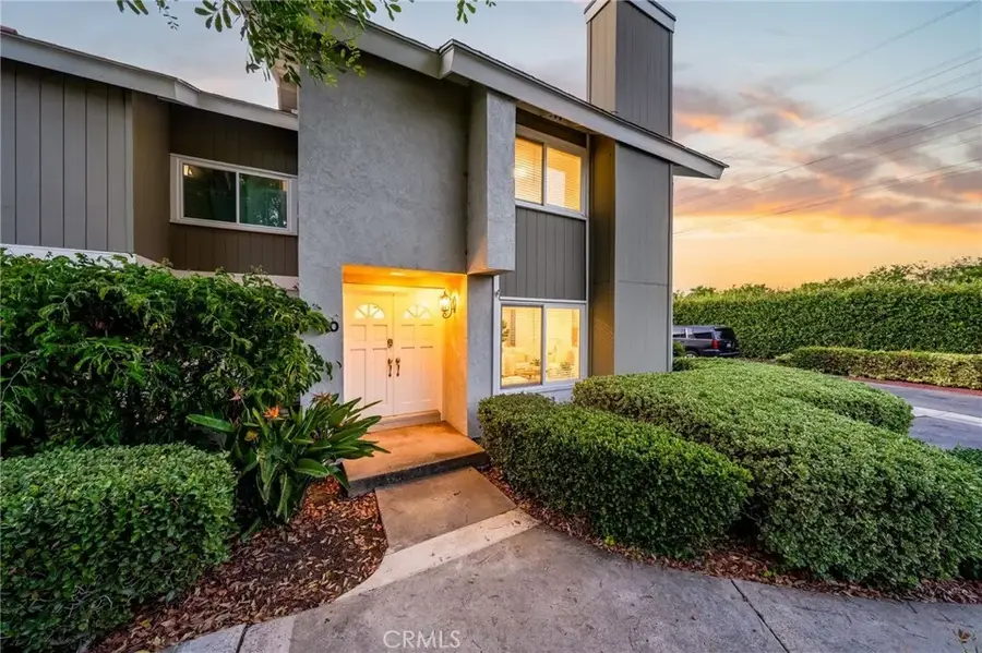 10 Goldenbush, Irvine, CA 92604 - #3