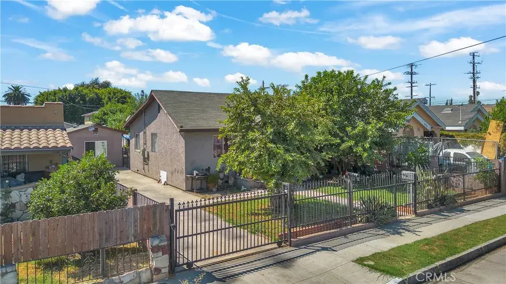 8711 S Fir, Los Angeles, CA 90002 - #1