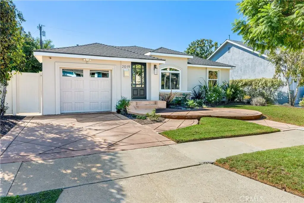 2019 Charlemagne Avenue, Long Beach, CA 90815 - #1