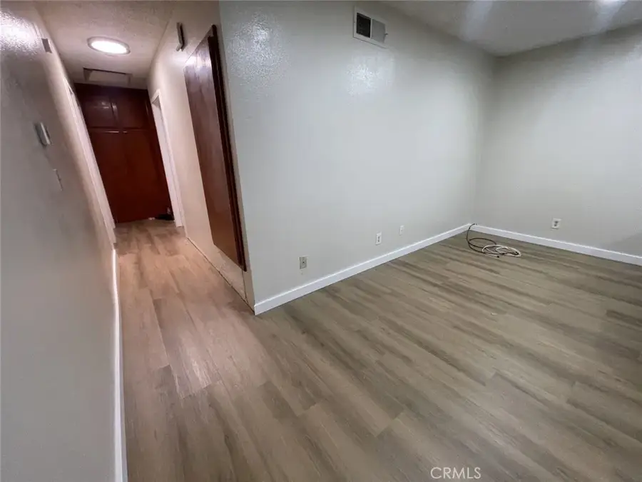 5242 Linden Avenue, Long Beach, CA 90805 - #2