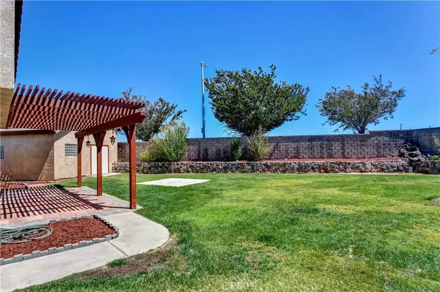38016 Ranier, Palmdale, CA 93552 - #3