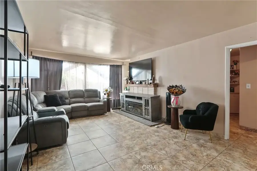 1335 S Douglas Street, Santa Ana, CA 92704 - #2