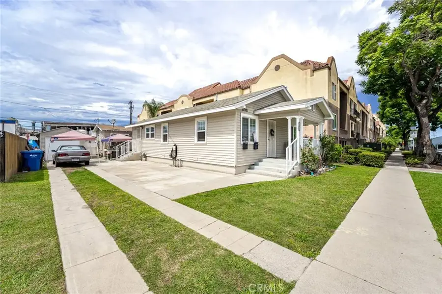 15943 Vermont, Paramount, CA 90723 - #3