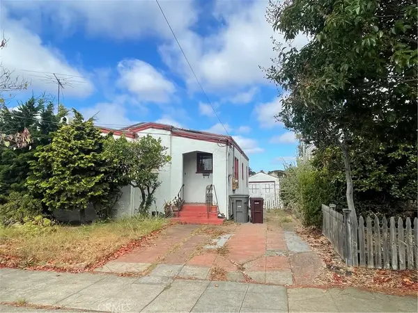 3063 Maple Avenue, Oakland, CA 94602