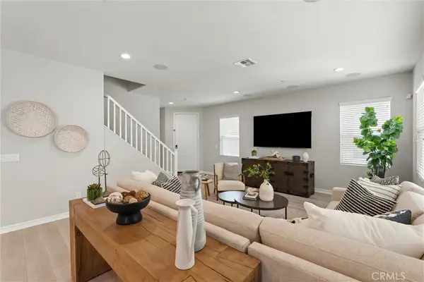 250 W Ridgewood, Long Beach, CA 90805