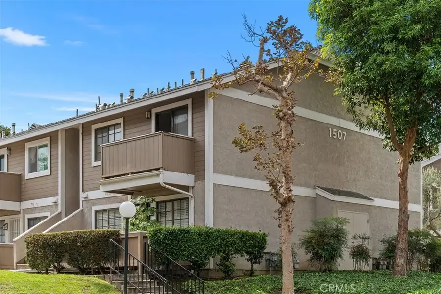 1507 S Raitt, Santa Ana, CA 92704 - #2