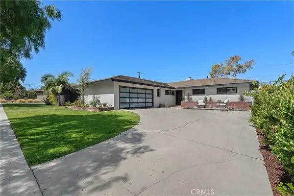 1611 N Greenbrier, Long Beach, CA 90815