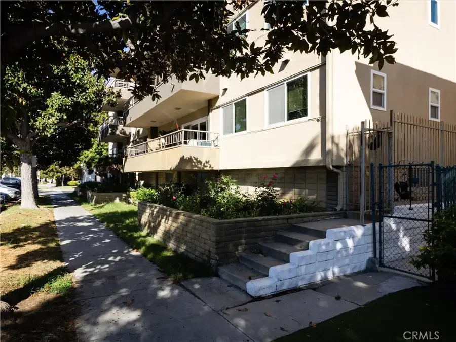100 Hermosa #1C, Long Beach, CA 90802 - #2