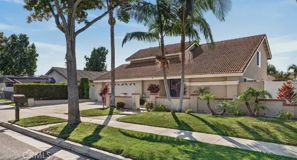 151 S Quintana Dr, Anaheim Hills, CA 92807