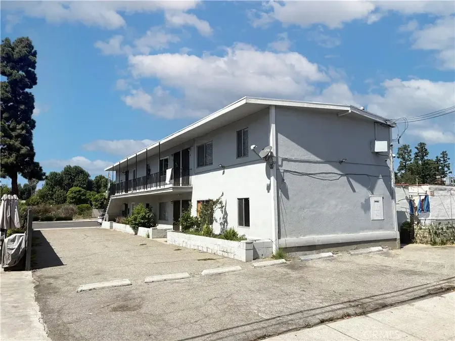 3046 Santa Fe Avenue, Long Beach, CA 90810 - #3