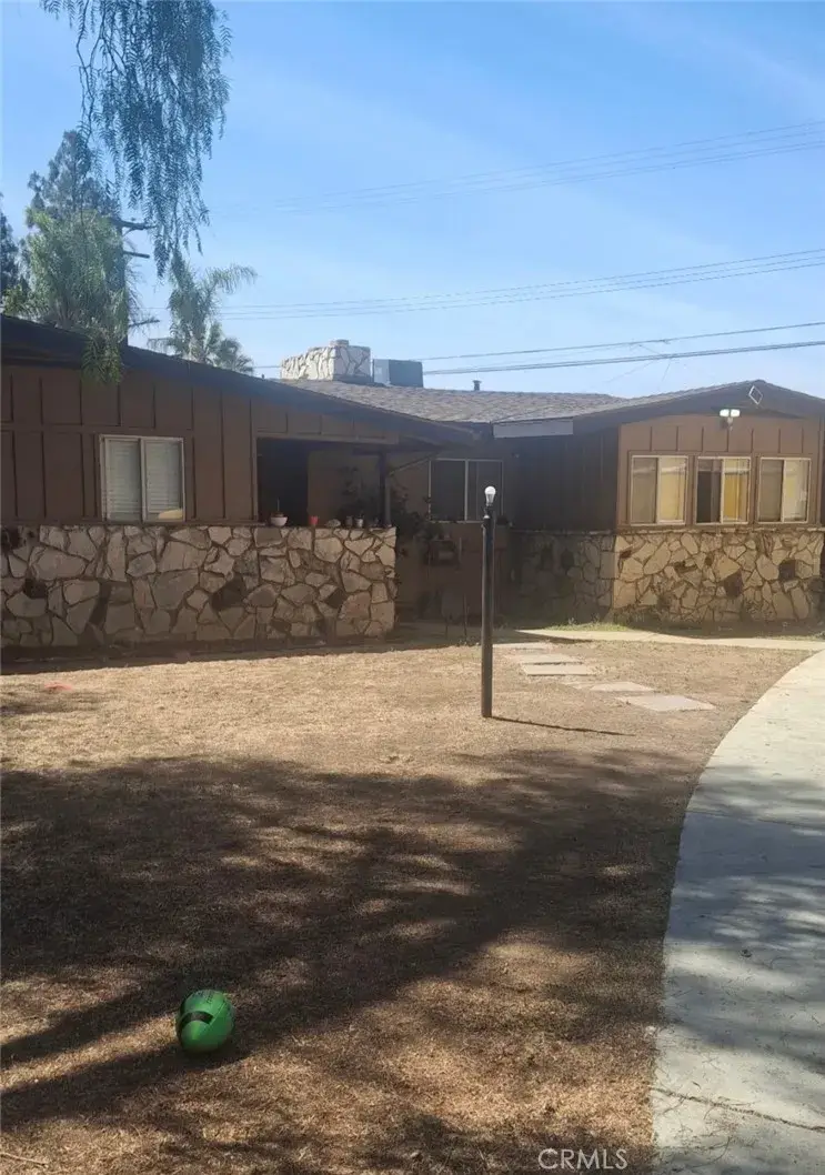 4751 Newbury Court, Riverside, CA 92507 - #2