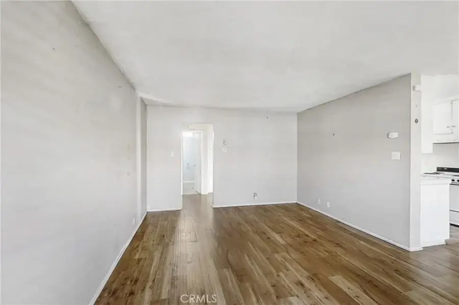 545 Chestnut Avenue #406, Long Beach, CA 90802 - #3