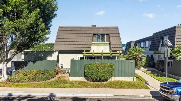 1618 Iowa #D, Costa Mesa, CA 92626
