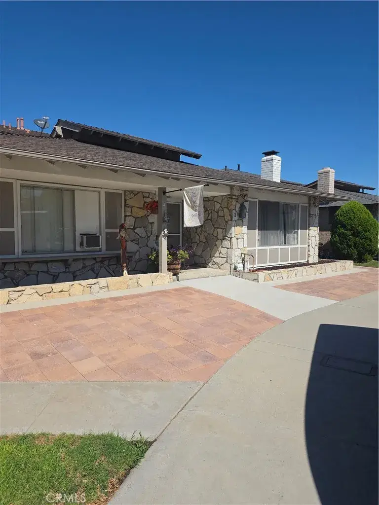 5561 Reno, Huntington Beach, CA 92649 - #3