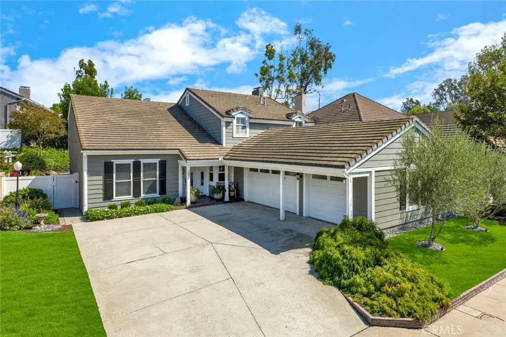 394 S Smokeridge, Anaheim Hills, CA 92807 - #1