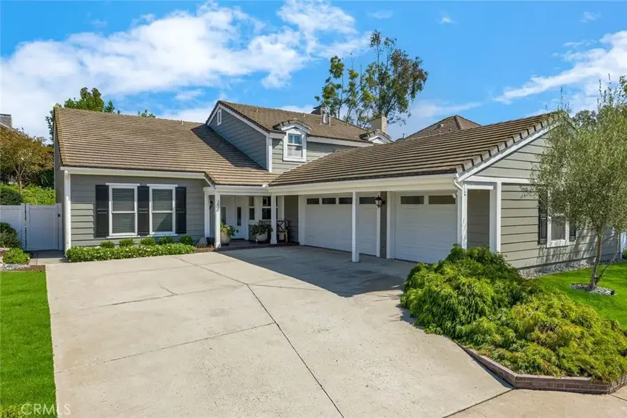 394 S Smokeridge, Anaheim Hills, CA 92807 - #2