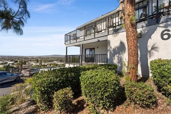 2599 Walnut #128, Signal Hill, CA 90755