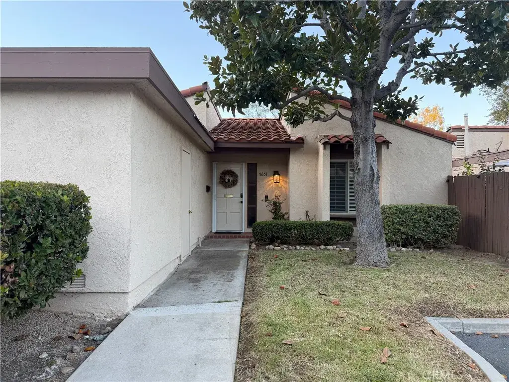 5651 E Plaza De Santos, Anaheim, CA 92807 - #1