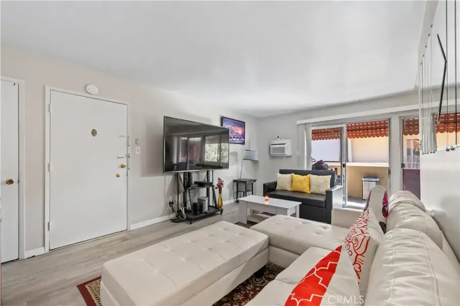 440 Chestnut Avenue #2C, Long Beach, CA 90802 - #2