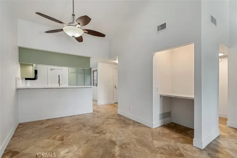 260 E Ponderosa #19, Anaheim, CA 92802 - #3