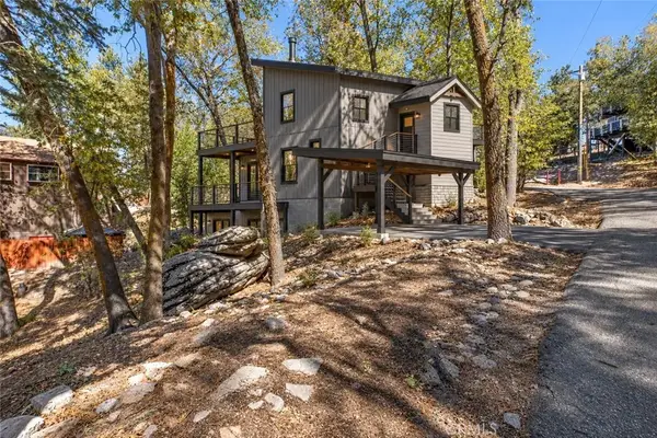 33404 Music Camp Rd, Running Springs, CA 92382