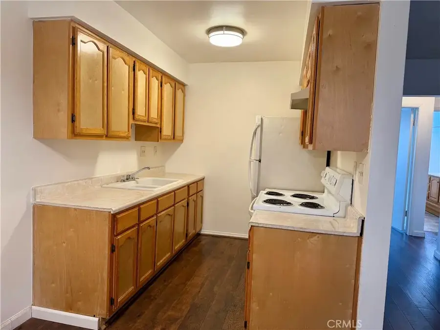 335 Cedar #212, Long Beach, CA 90802 - #2